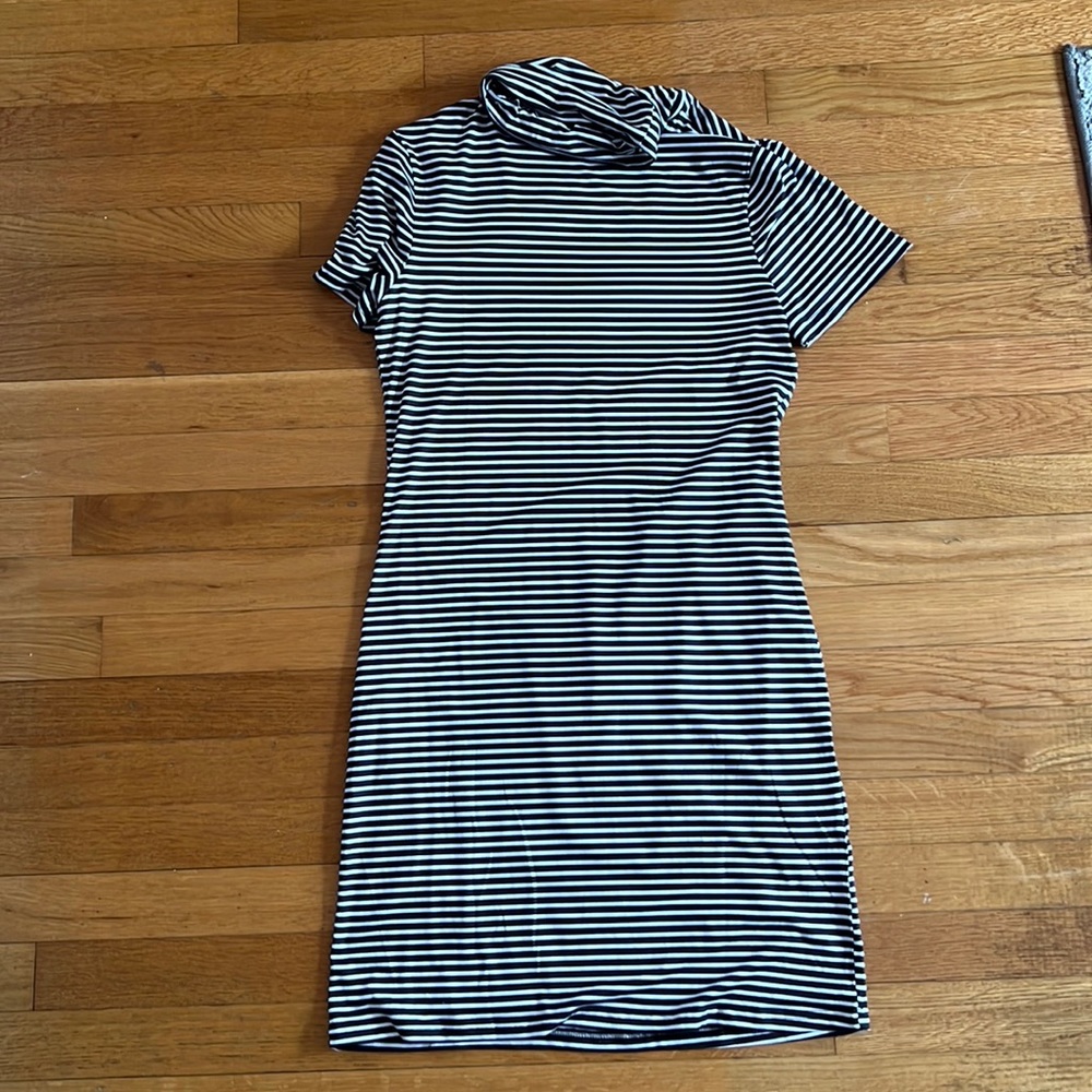 New (worn once), Medium